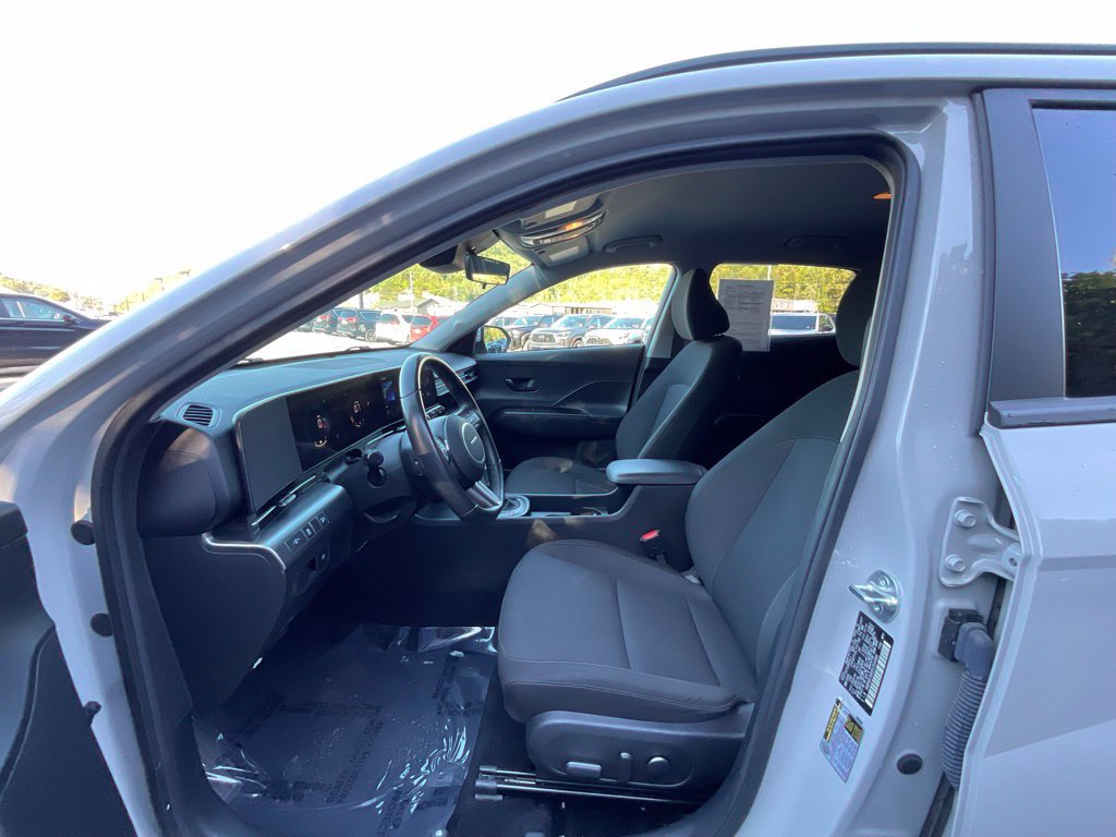 Used 2025 Hyundai Kona SEL AWD/4WD image 9