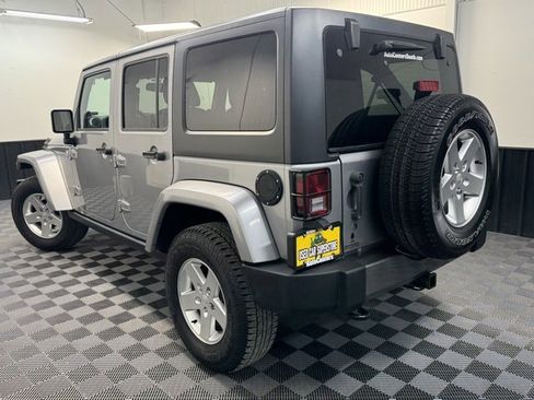 Used 2014 Jeep Wrangler Unlimited Freedom Edition image 3