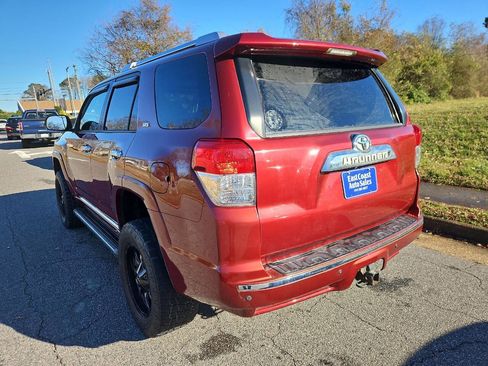 Used 2011 Toyota 4Runner SR5 image 4