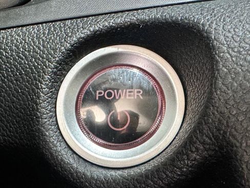 Used 2019 Honda Insight LX image 22