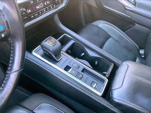 Certified 2022 Nissan Pathfinder SL w/ SL Premium Package image 15