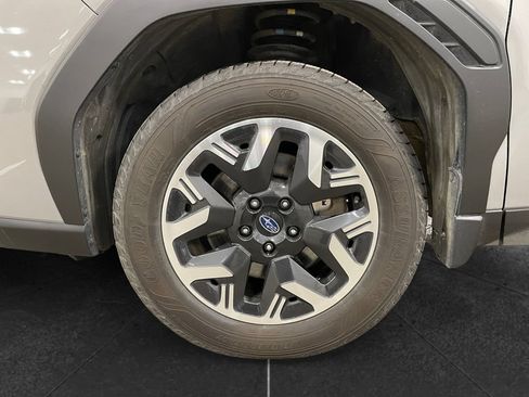 Used 2025 Subaru Forester Premium AWD/4WD image 14