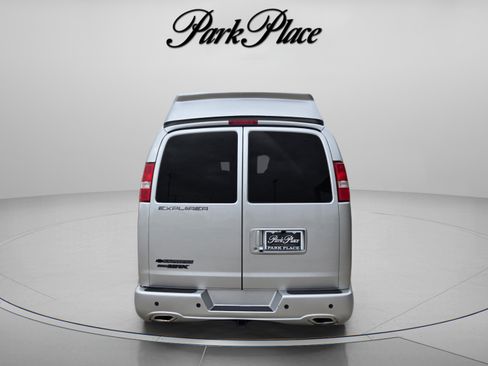 Used 2023 Chevrolet Express 2500 image 6