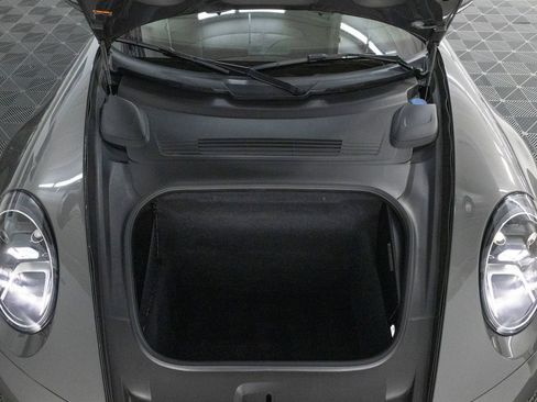 Certified 2024 Porsche 911 Carrera 4S AWD/4WD image 32