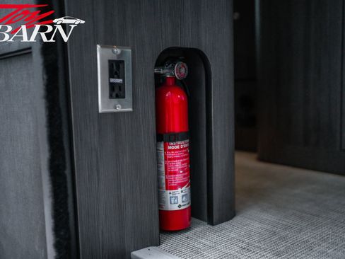 Used 2020 Mercedes-Benz Sprinter 2500 image 51