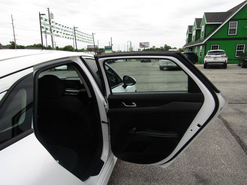 Used 2023 Kia K5 LXS FWD image 20