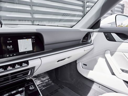 Used 2025 Porsche 911 Turbo S image 78