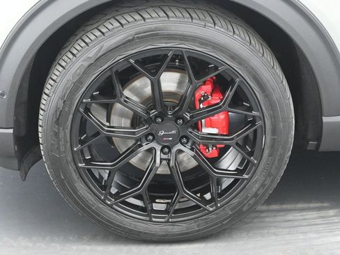 Used 2020 Ford Explorer ST w/ ST Street Pack image 32