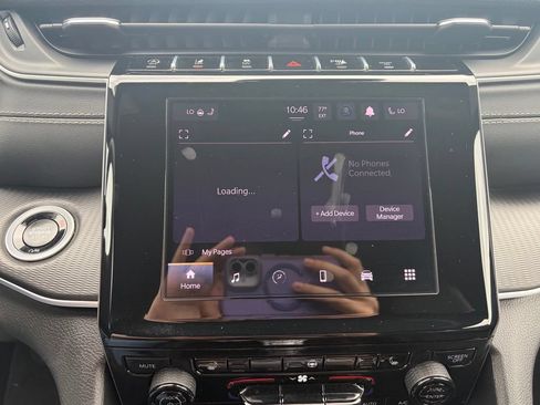 Used 2025 Jeep Grand Cherokee Altitude RWD image 24