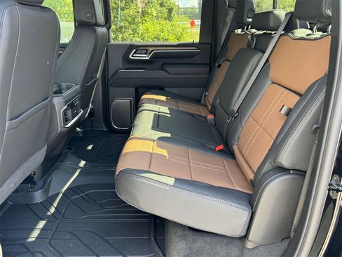 New 2026 Chevrolet Silverado 3500 High Country w/ High Country Premium Package image 16