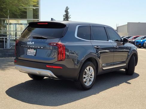 Used 2022 Kia Telluride LX AWD/4WD image 6