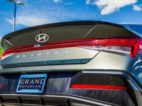 New 2026 Hyundai Elantra SEL Sport Premium FWD image 13