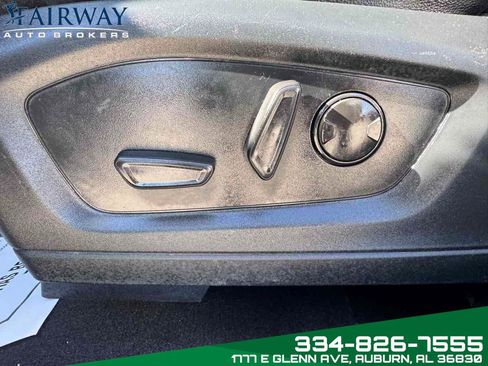 Used 2020 Ford Explorer XLT w/ Equipment Group 202A image 16