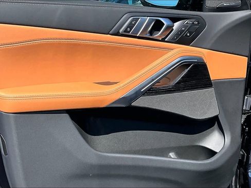 Certified 2025 BMW X6 M60i w/ Dynamic Handling Package image 22