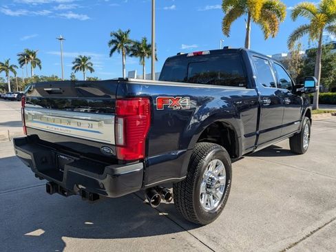 Certified 2022 Ford F250 Platinum image 4