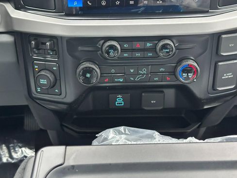New 2026 Ford F250 XLT w/ XLT Premium Package image 8