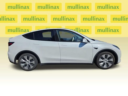 Used 2020 Tesla Model Y Long Range AWD/4WD image 2