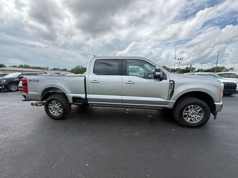 Used 2023 Ford F250 Lariat AWD/4WD image 2
