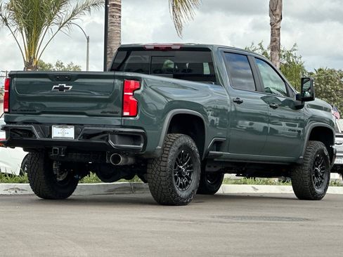 New 2026 Chevrolet Silverado 2500 ZR2 image 4
