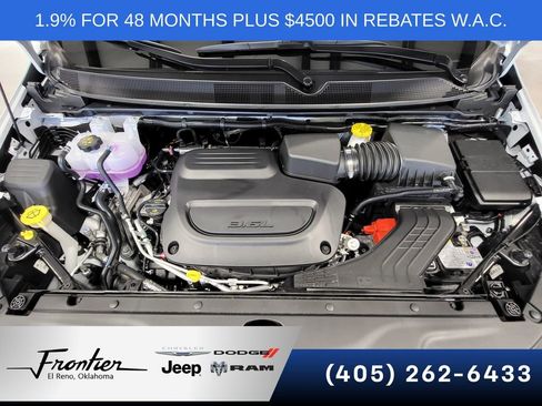 New 2026 Chrysler Pacifica Select w/ S Appearance Package FWD image 9