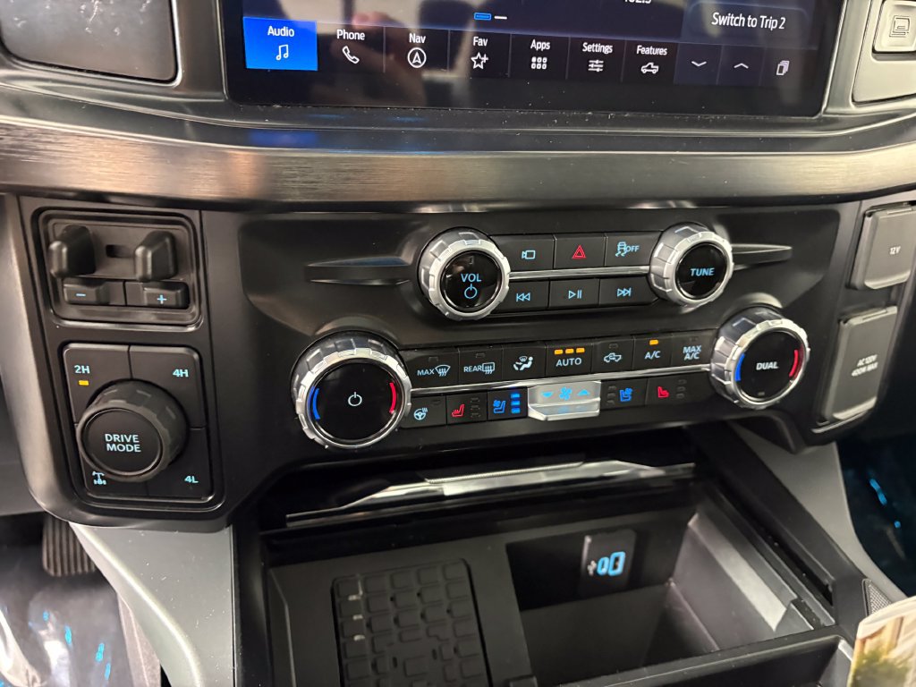 Certified 2026 Ford F350 Lariat w/ Black Appearance Package AWD/4WD image 20