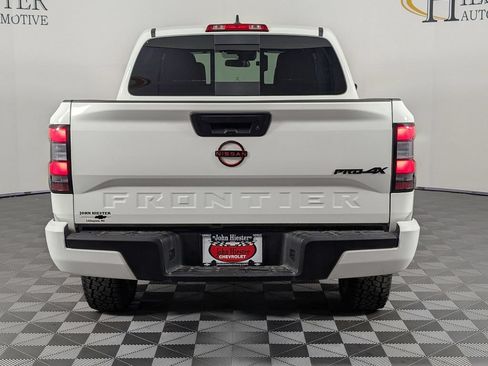 Used 2024 Nissan Frontier PRO-4X AWD/4WD image 6