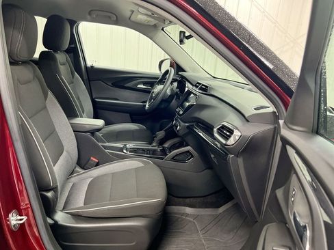 Used 2023 Chevrolet TrailBlazer LT w/ Convenience Package FWD image 21