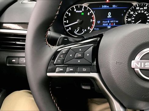 New 2025 Nissan Altima 2.5 SR w/ SR Premium Package image 21