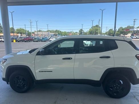 Used 2019 Jeep Compass Sport AWD/4WD image 6