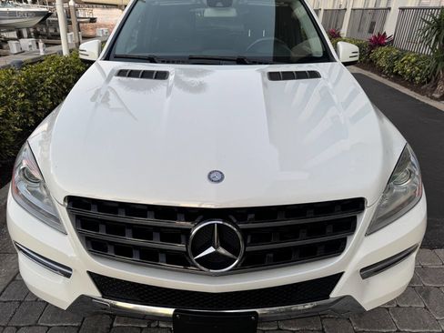 Used 2015 Mercedes-Benz ML 350 4MATIC w/ Premium 1 Package image 14