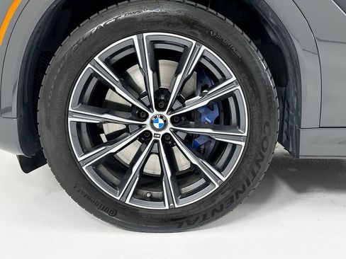 Used 2023 BMW X6 M50i w/ Dynamic Handling Package AWD/4WD image 32