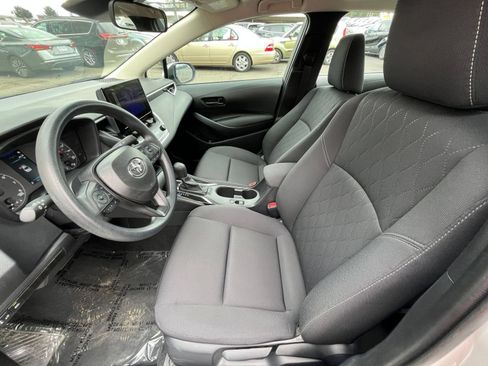 Used 2025 Toyota Corolla LE FWD image 22