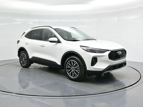 New 2025 Ford Escape SE w/ PHEV Premium Package image 57