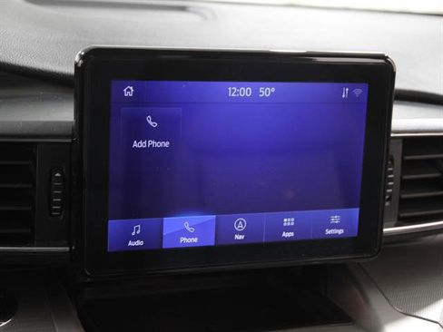 Used 2021 Ford Explorer XLT w/ Equipment Group 202A image 12
