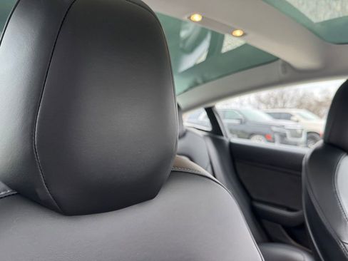 Used 2018 Tesla Model 3 Long Range image 30