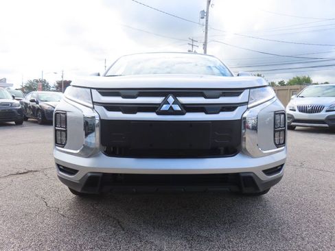 Used 2025 Mitsubishi Outlander Sport AWD image 5