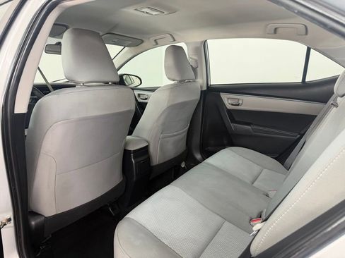 Used 2016 Toyota Corolla LE image 32