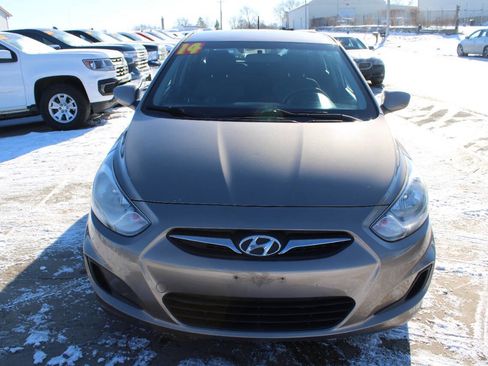 Used 2014 Hyundai Accent GS image 2