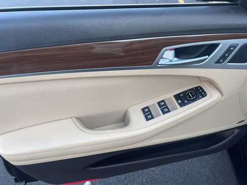 Used 2016 Hyundai Genesis 3.8 w/ Option Group 02 image 3