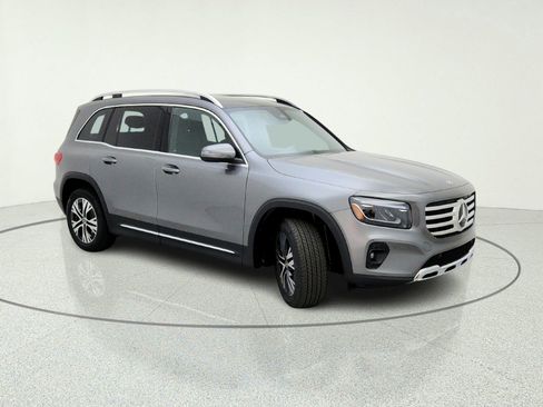 New 2026 Mercedes-Benz GLB 250 image 5