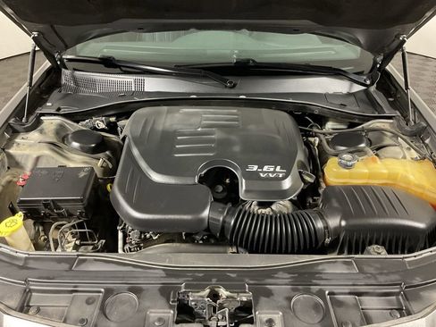 Used 2012 Chrysler 300 Limited RWD image 38
