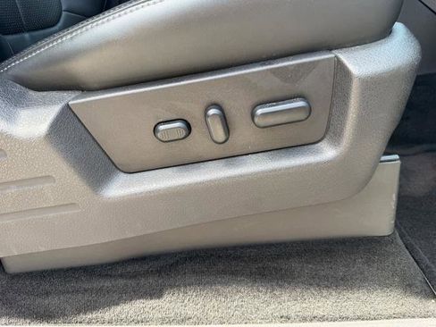 Used 2011 Ford F150 Lariat AWD/4WD image 19
