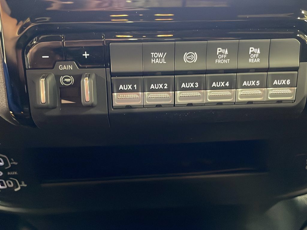 New 2026 RAM 2500 Tradesman AWD/4WD image 23