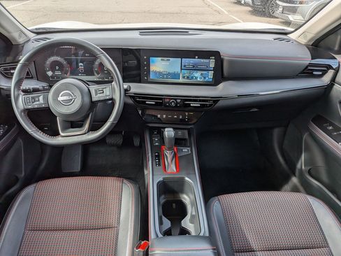 Used 2025 Nissan Kicks SR AWD/4WD image 27