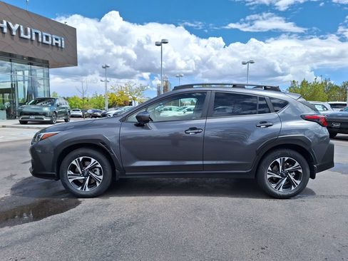 Used 2024 Subaru Crosstrek 2.0i Premium AWD/4WD image 4