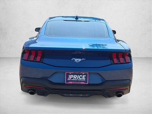 Used 2024 Ford Mustang Coupe RWD image 6
