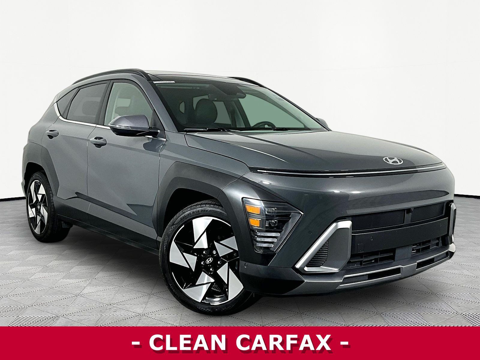 Used 2025 Hyundai Kona Limited FWD image 3