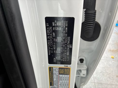 Used 2025 Kia Soul LX w/ LX Technology Package image 27