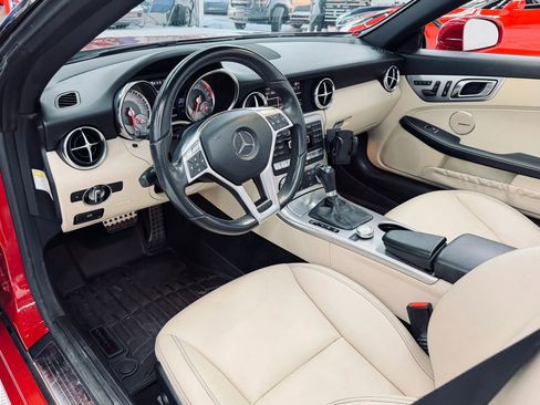 Used 2012 Mercedes-Benz SLK 250 image 5