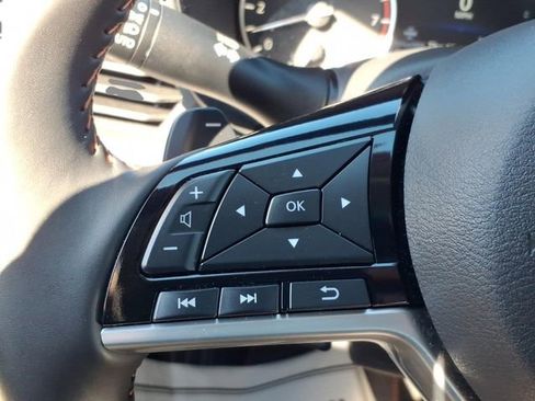 Used 2025 Nissan Altima 2.5 SR w/ SR Premium Package image 23